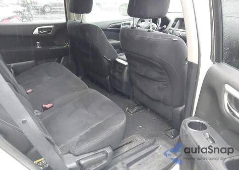 2013 Nissan Pathfinder S z USA, uszkodzony, nr VIN 5N1AR2MN2DC619646